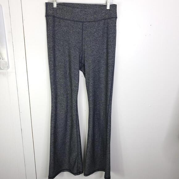 Old Navy Pants Womens Large Cloud Go Dry Casual Athleisure Flare Leg Comfy - Picture 1 of 8